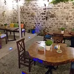 民宿 Gizemli Ayvalı