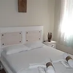 Gizemli Habitación en casa particular Ayvalı