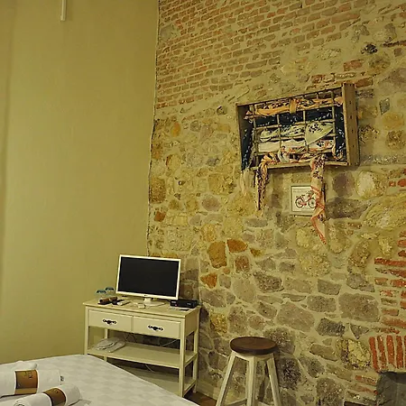 Gizemli Quarto em Acomodações Particulares *