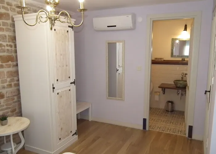 Gizemli 홈스테이